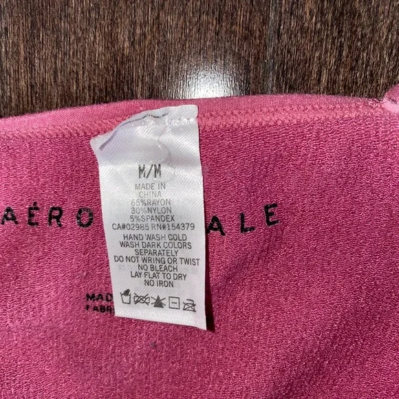 Pink Ribbed Crop Top - Picture 4 of 4